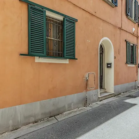 Comfy Near The Tower X4 Apartment Pisa