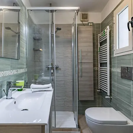 شقة Guesthost - Comfy Near The Tower X4 بيزا